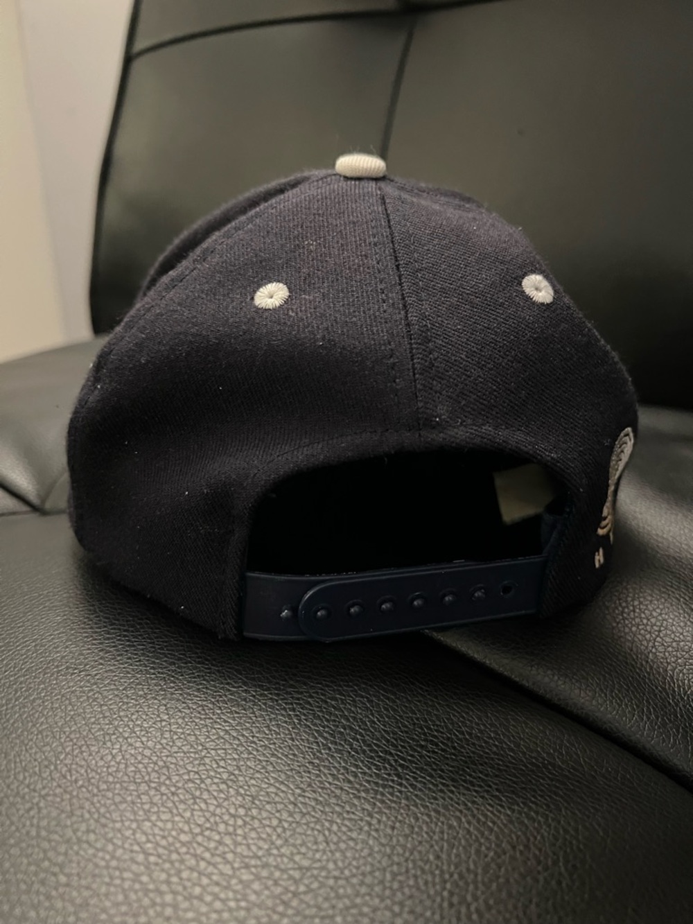 Men’s Snapback Hat - Picture 2 of 9